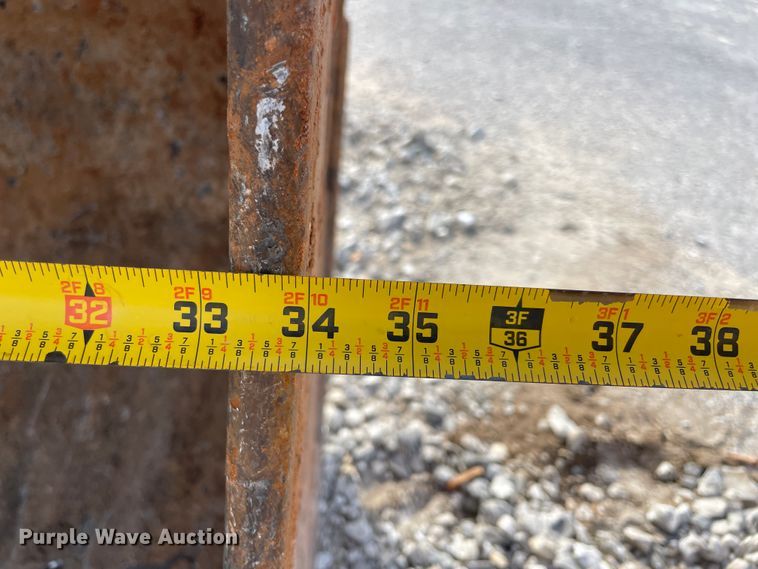 image for item IX9693 Volvo ECR145CL  excavator