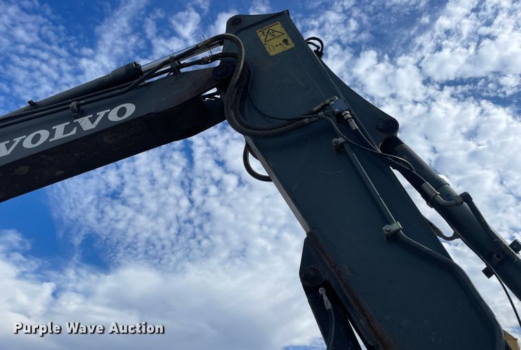 image for item IX9693 Volvo ECR145CL  excavator