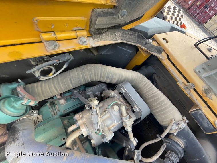 image for item IX9693 Volvo ECR145CL  excavator