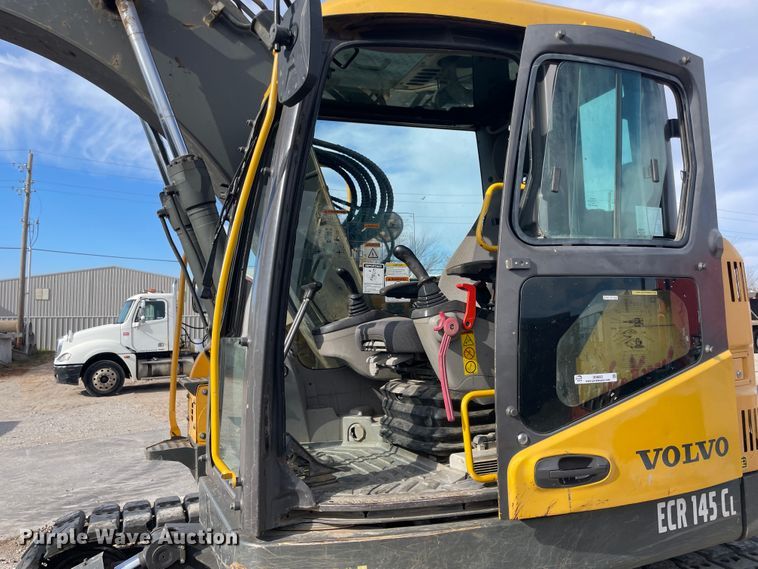 image for item IX9693 Volvo ECR145CL  excavator