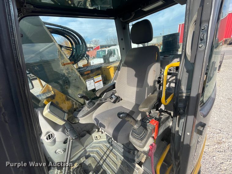 image for item IX9693 Volvo ECR145CL  excavator