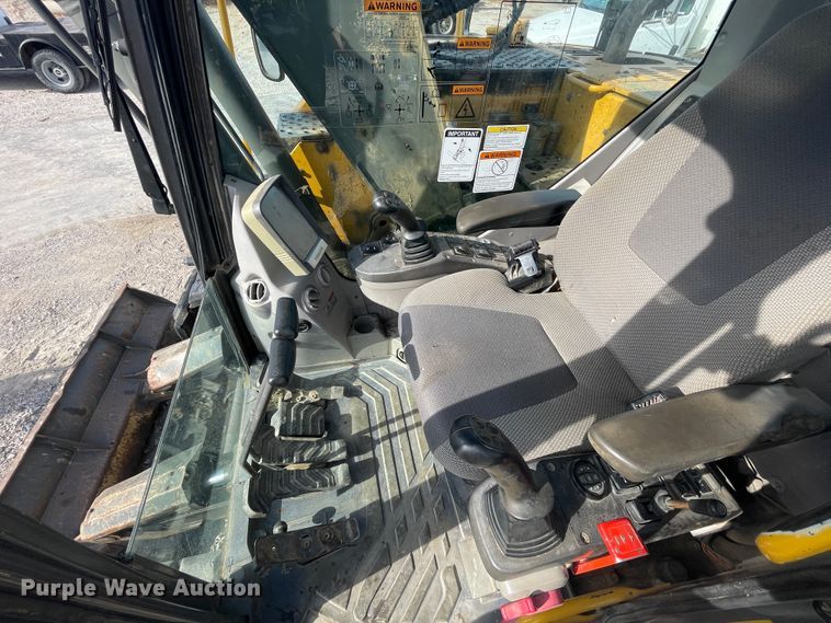 image for item IX9693 Volvo ECR145CL  excavator
