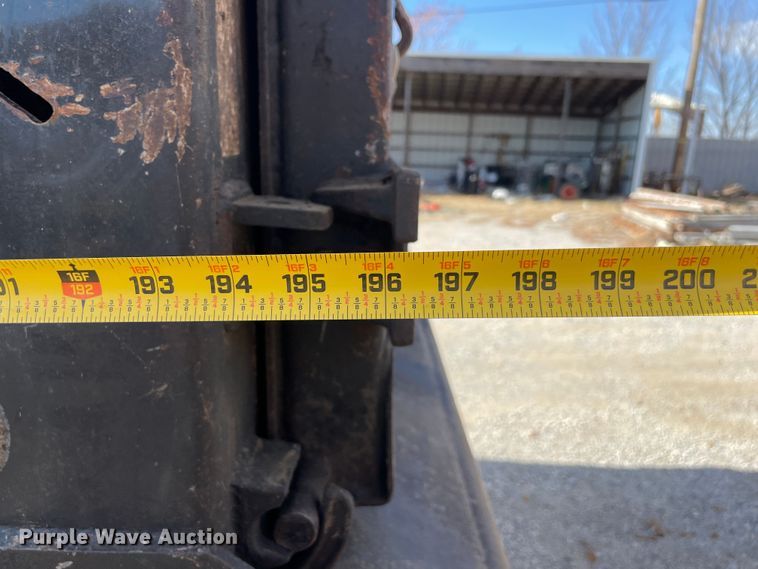 image for item IX9697 2004 Mack CH613  dump truck