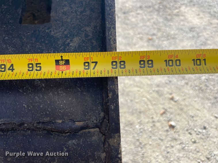 image for item IX9697 2004 Mack CH613  dump truck