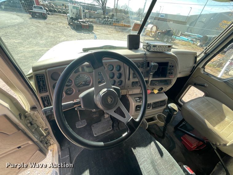 image for item IX9697 2004 Mack CH613  dump truck