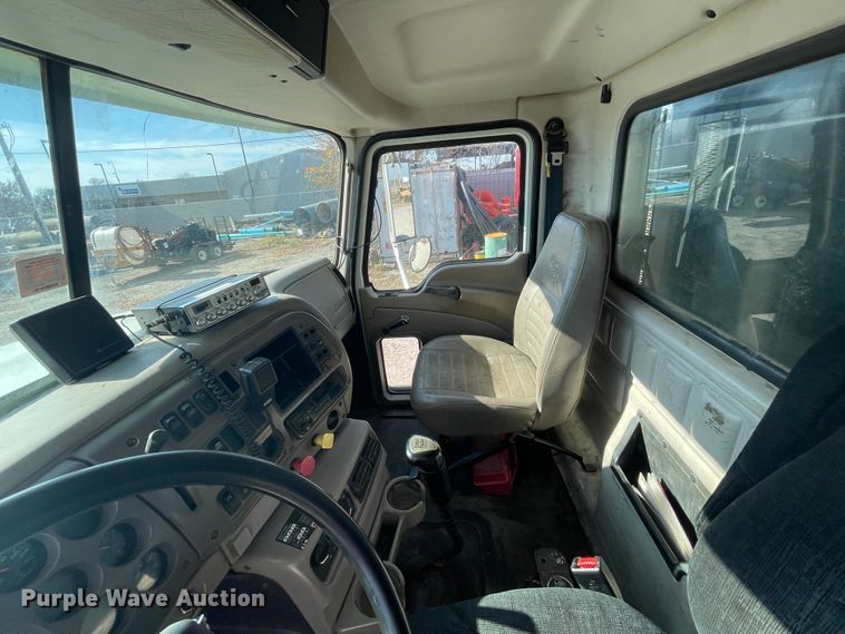 image for item IX9697 2004 Mack CH613  dump truck