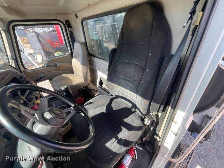 image for item IX9697 2004 Mack CH613  dump truck