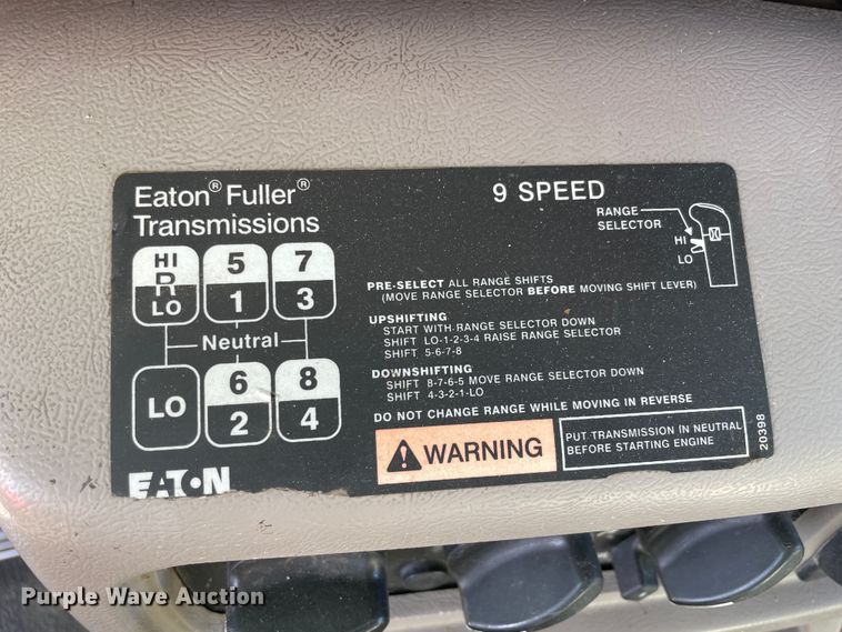 image for item IX9697 2004 Mack CH613  dump truck