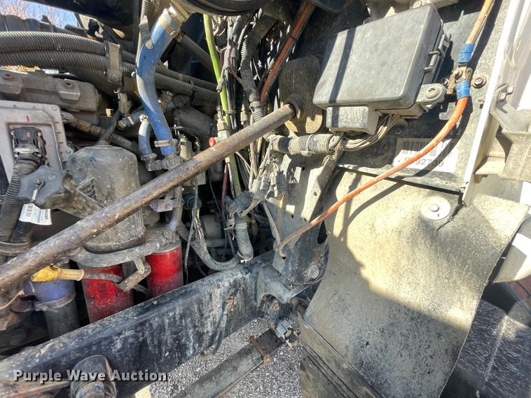 image for item IX9697 2004 Mack CH613  dump truck