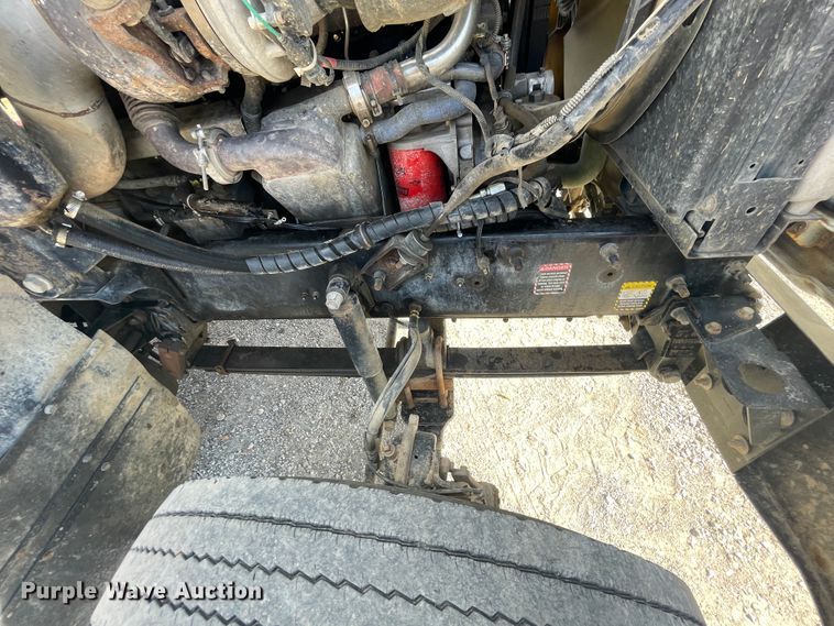 image for item IX9697 2004 Mack CH613  dump truck