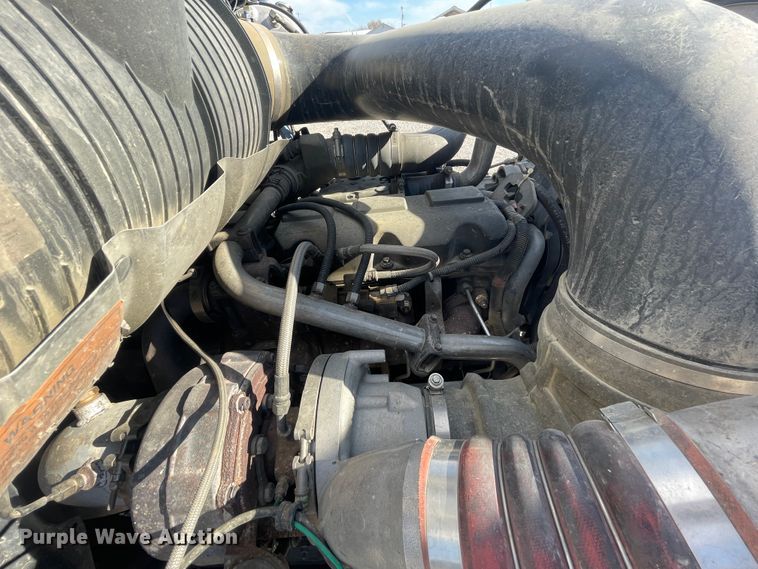 image for item IX9697 2004 Mack CH613  dump truck