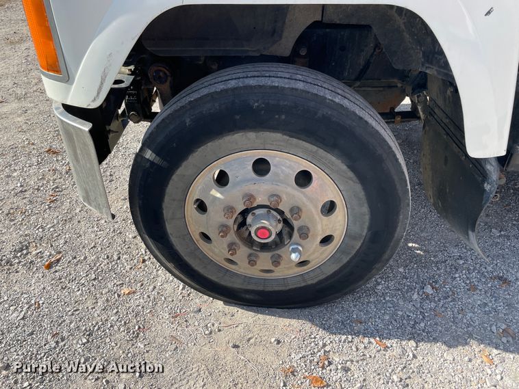 image for item IX9697 2004 Mack CH613  dump truck