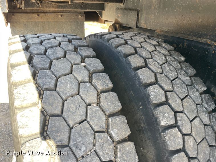 image for item IX9697 2004 Mack CH613  dump truck