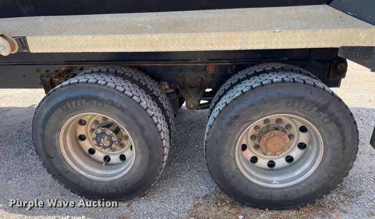 image for item IX9697 2004 Mack CH613  dump truck