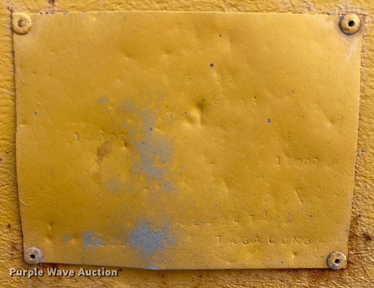 image for item IX9698 1995 Carrier King  equipment trailer