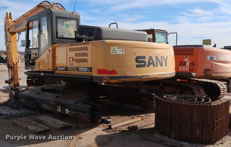 image for item IY9010 2016 Sany SY235C-LC  excavator