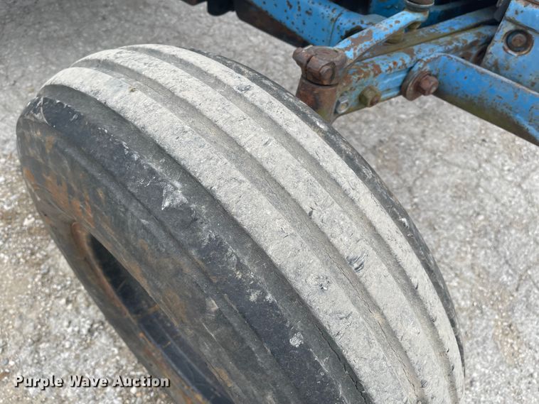 image for item IY9802 Ford 3000  tractor