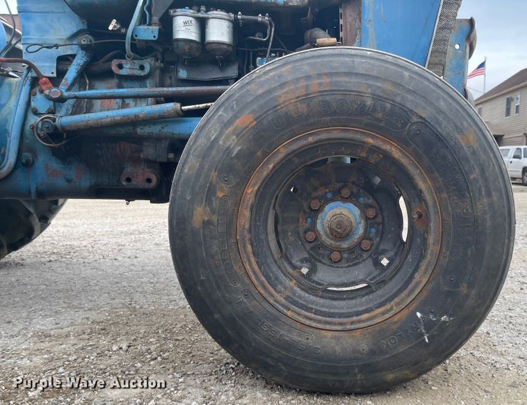 image for item IY9802 Ford 3000  tractor