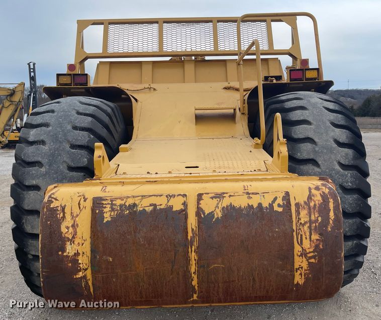 image for item IY9803 2006 Caterpillar 621G  scraper