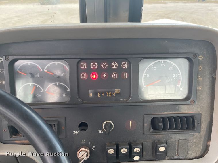 image for item IY9803 2006 Caterpillar 621G  scraper