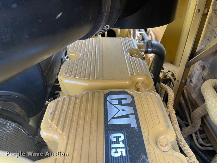 image for item IY9803 2006 Caterpillar 621G  scraper