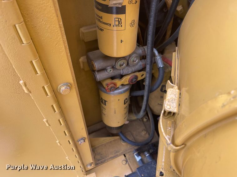 image for item IY9803 2006 Caterpillar 621G  scraper