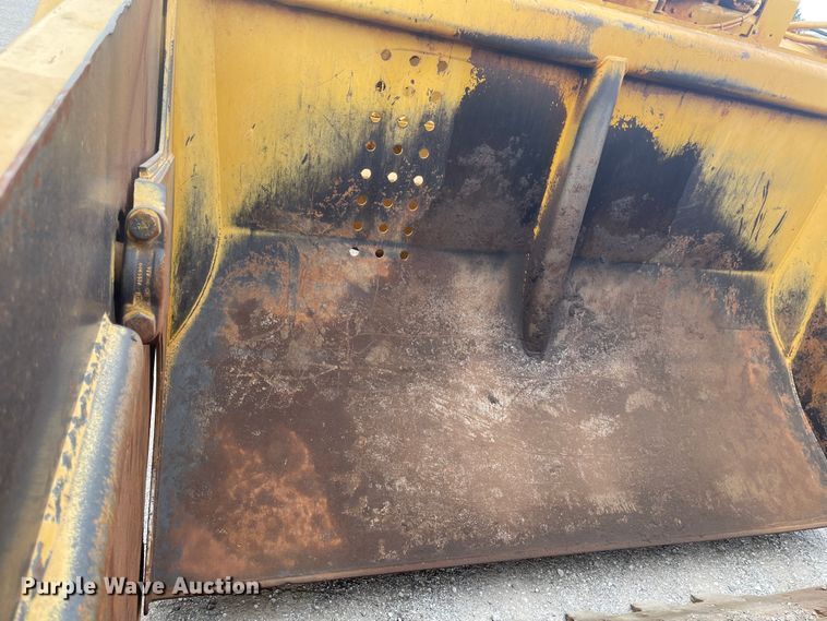 image for item IY9803 2006 Caterpillar 621G  scraper