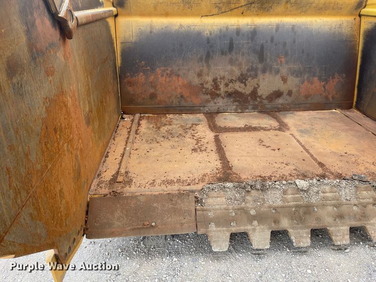 image for item IY9803 2006 Caterpillar 621G  scraper
