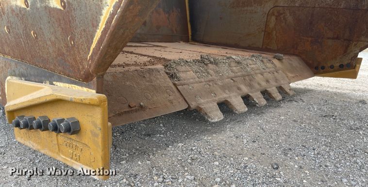 image for item IY9803 2006 Caterpillar 621G  scraper