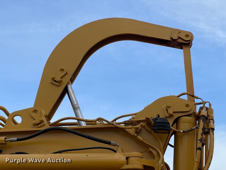 image for item IY9803 2006 Caterpillar 621G  scraper