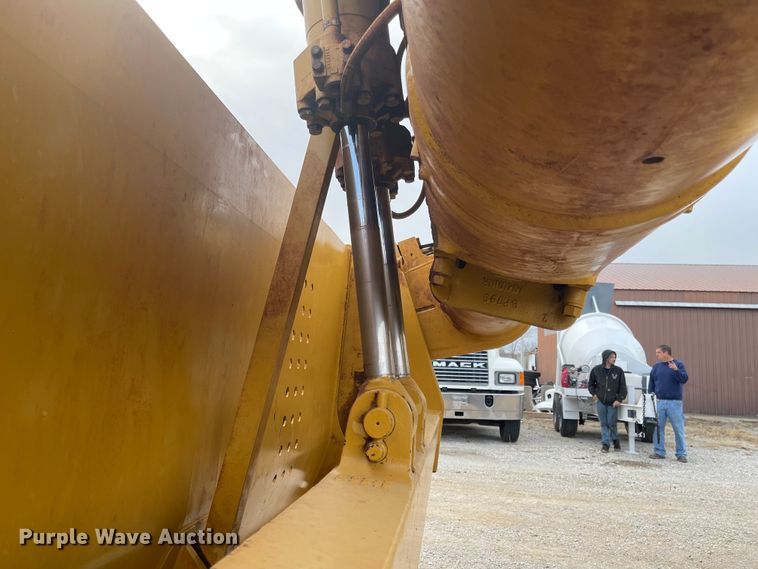 image for item IY9803 2006 Caterpillar 621G  scraper