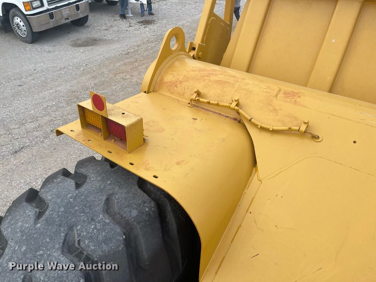 image for item IY9803 2006 Caterpillar 621G  scraper