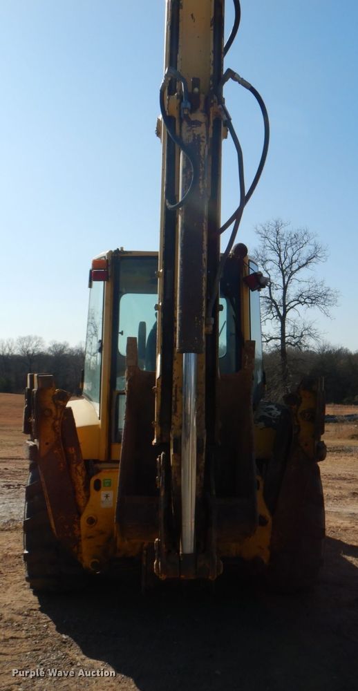 image for item JD9481 2004 Komatsu WB140-2N  backhoe