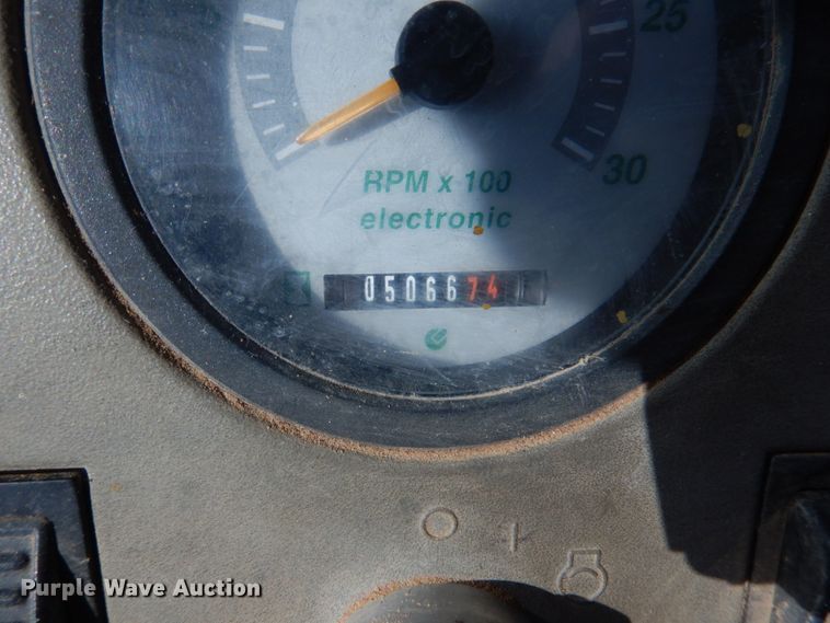 image for item JD9481 2004 Komatsu WB140-2N  backhoe