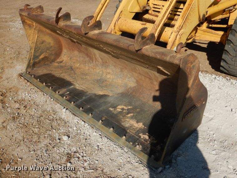 image for item JD9481 2004 Komatsu WB140-2N  backhoe