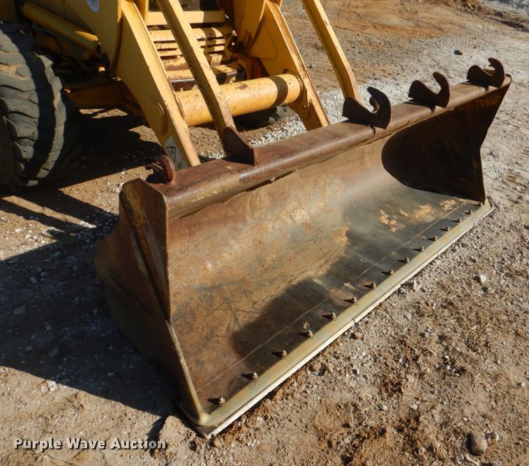 image for item JD9481 2004 Komatsu WB140-2N  backhoe