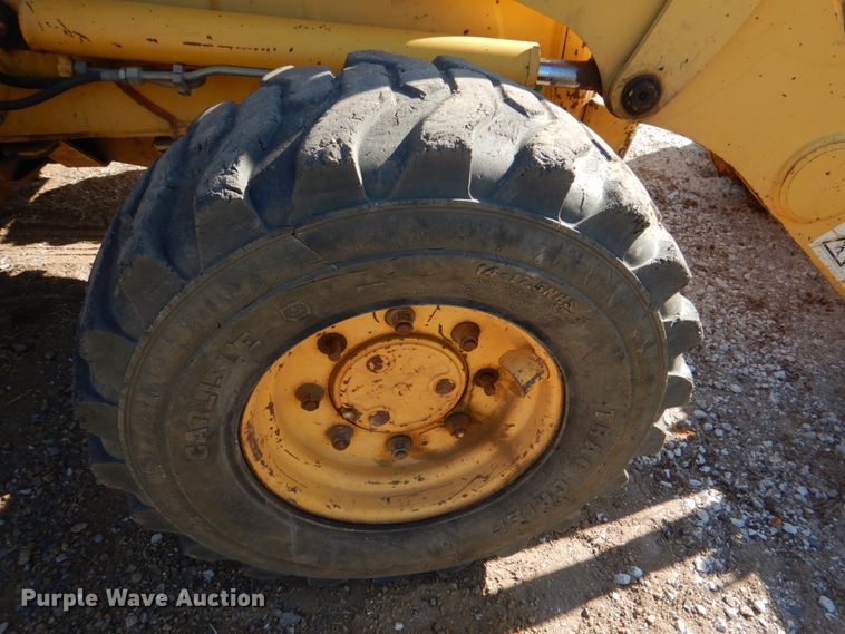 image for item JD9481 2004 Komatsu WB140-2N  backhoe