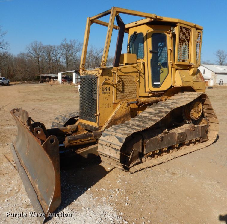image for item JD9482 1991 Caterpillar D4H  dozer