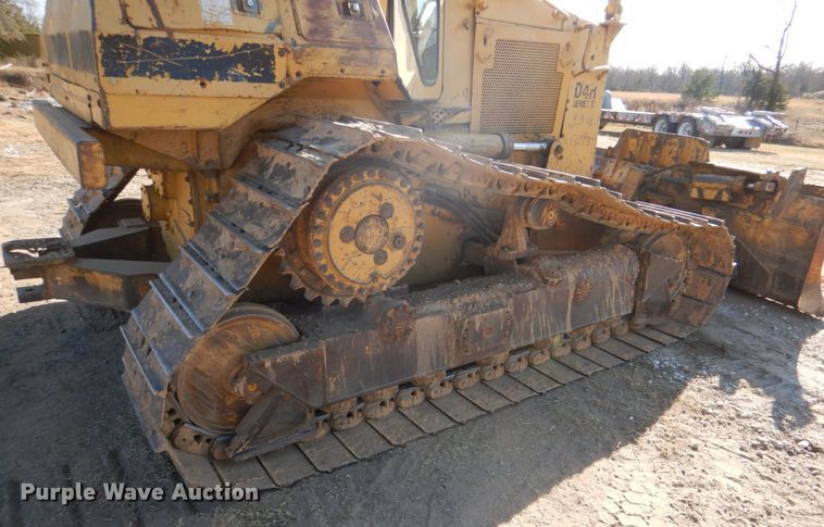 image for item JD9482 1991 Caterpillar D4H  dozer