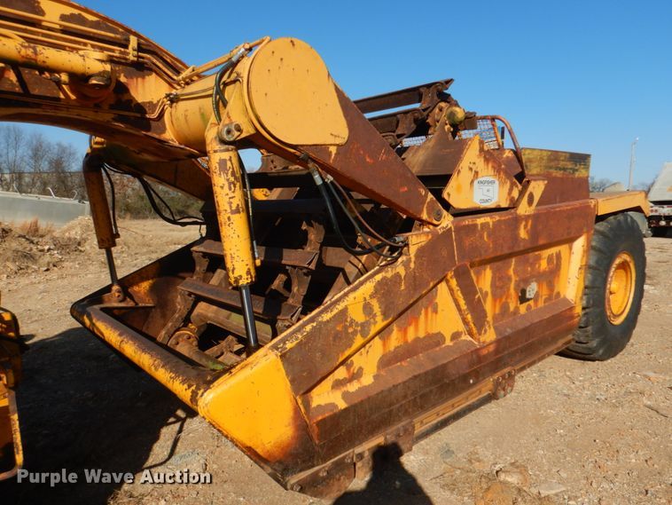 image for item JD9486 John Deere 762  elevating scraper