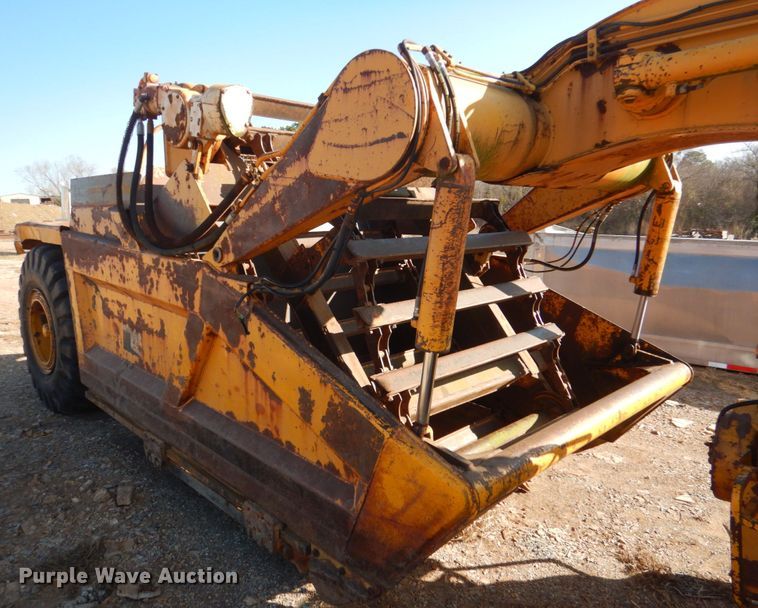 image for item JD9486 John Deere 762  elevating scraper