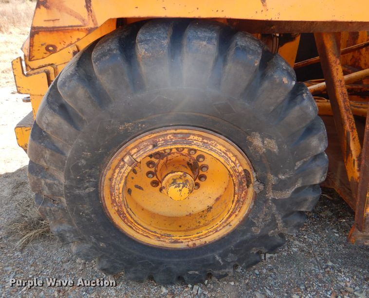 image for item JD9486 John Deere 762  elevating scraper