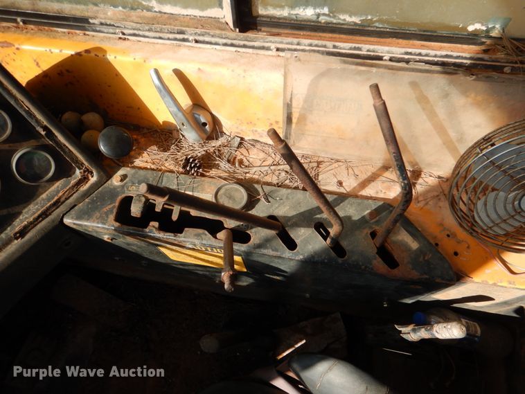 image for item JD9487 1976 John Deere 762  elevating scraper