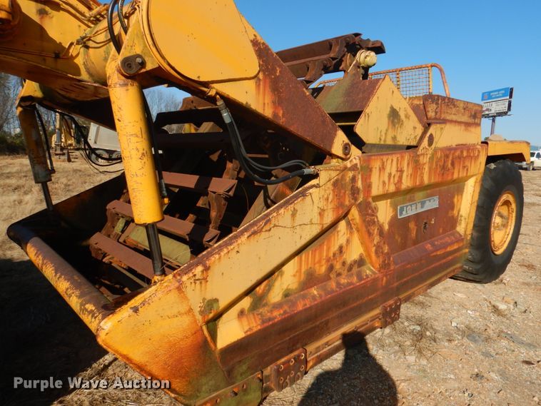 image for item JD9487 1976 John Deere 762  elevating scraper