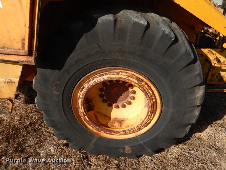 image for item JD9487 1976 John Deere 762  elevating scraper