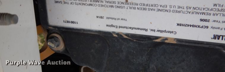 image for item JD9488 2006 Ford F750 Super Duty XLT  fuel truck