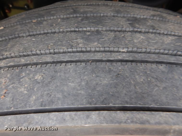 image for item JD9488 2006 Ford F750 Super Duty XLT  fuel truck