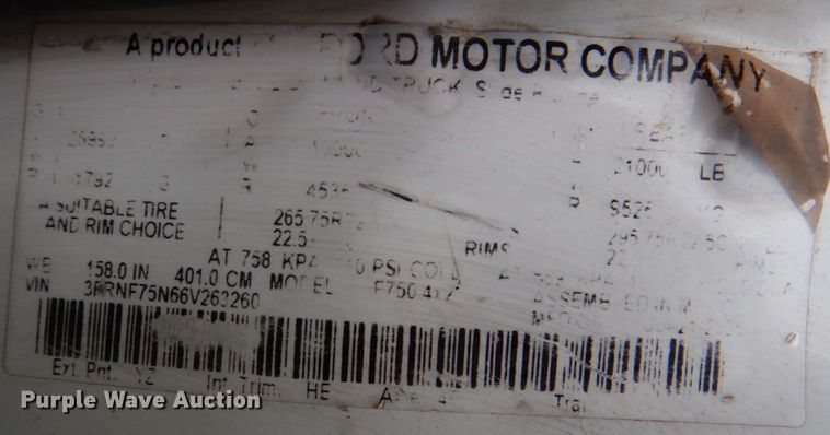 image for item JD9488 2006 Ford F750 Super Duty XLT  fuel truck