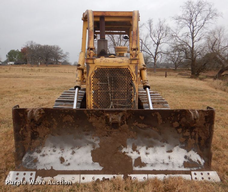 image for item JD9501 1985 Caterpillar D6D  dozer