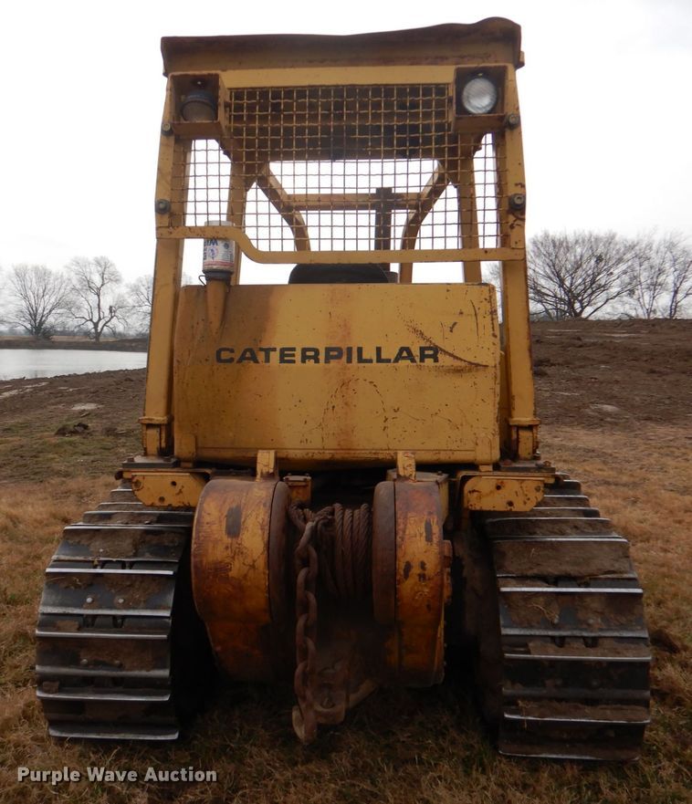image for item JD9501 1985 Caterpillar D6D  dozer